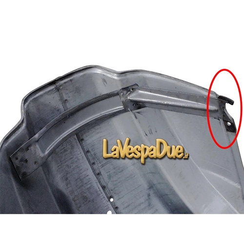 Pair of bracket plates for supporting the engine side door to the frame for VESPA 50 NRL SPECIAL SS 90 SS 125 PRIMAVERA ET3