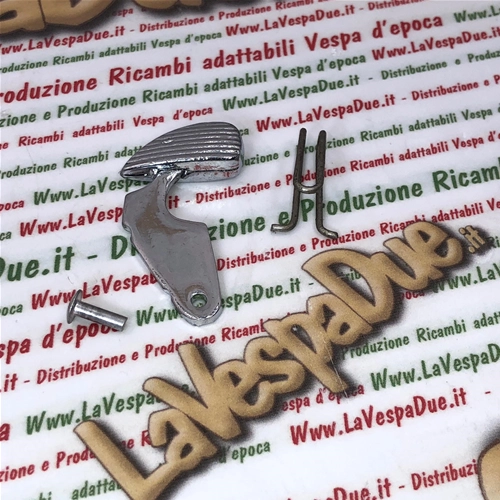 Kit de palanca de resorte y remaches para el cierre de la puerta del capó del lado izquierdo para VESPA 125 150 VNB VBB GL SPRINT VBA ro 051633