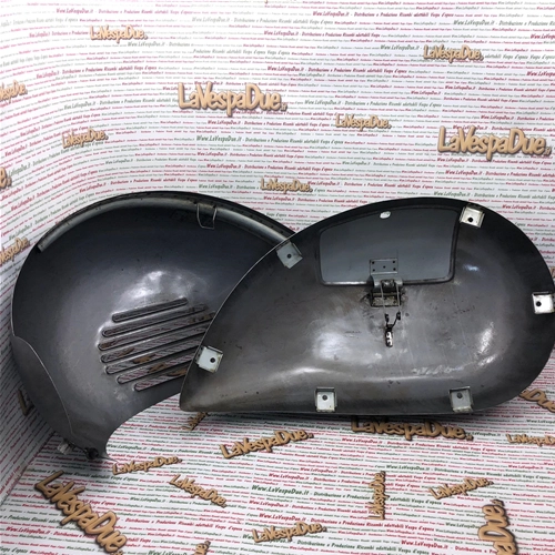 Pair of iron side covers for VESPA 150 GS VS2T VS3T right and left