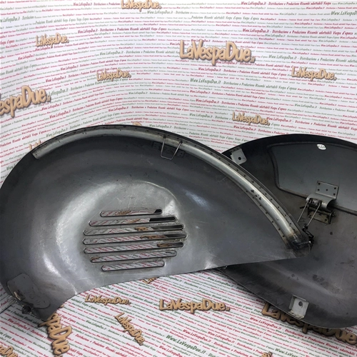 Pair of iron side covers for VESPA 150 GS VS2T VS3T right and left