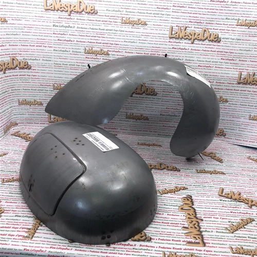 Paar eiserne Seitenabdeckungen für VESPA 125 150 ACMA 1950, rechts und links