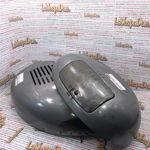 Par de tapas laterales de hierro para VESPA 125 150 VNA VBB VNB VBA, derecha e izquierda.