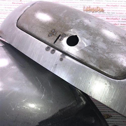Par de tapas laterales de hierro para VESPA 125 150 VNA VBB VNB VBA, derecha e izquierda.