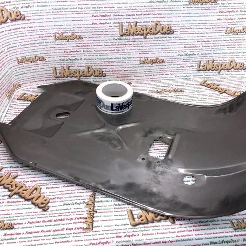 Scudo completo di pedana per VESPA 50 N L R 125 PRIMAVERA ET3 Premium Quality qualità Italiana lamiera 10\10 1 millimetro
