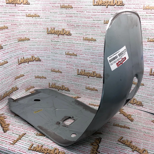 Complete footrest shield for VESPA 50 SS 90 SS V5ASS1T V9ASS1T SUPER SPRINT