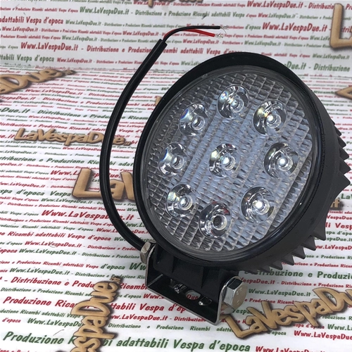 Projecteur rond additionnel universel IP67 10/30 V 24 W avec 9 LED Epistar 1750 lumens avec lentille en polycarbonate pour applications sur boucliers et arceaux de sécurité
