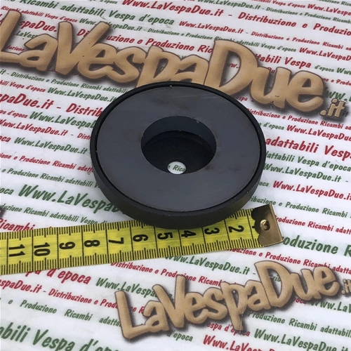 Base magnétique universelle pour la fixation de phares additionnels et de divers accessoires