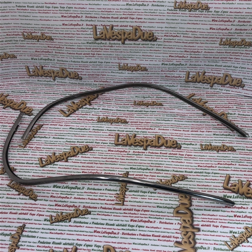 Bordo Scudo tubolare in 2 pezzi originale fondo di magazzino ULMA 044 per VESPA 180 SS 200 RALLY