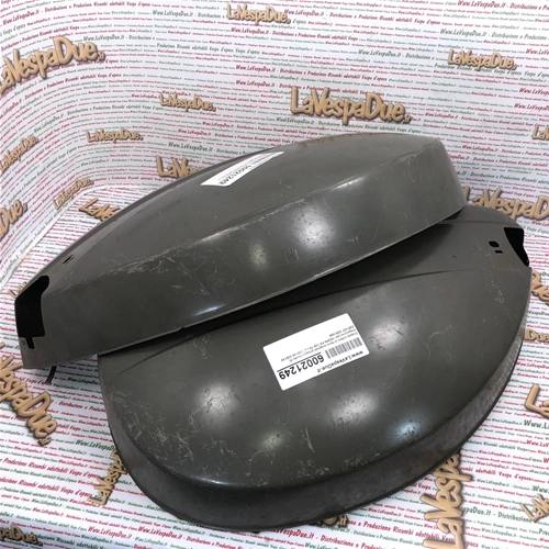 Pair of original Piaggio iron hoods, old stock, for VESPA PX 125 T5 ro 226145 226142 2261427 2261456