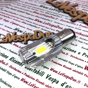 Ampoule LED type BA20D 12 W 8 - 32 Volts 1050 Lumens, température de couleur 6500 K pour VESPA, Lambretta, Ape et divers modèles 50, 125, 150, 160, 180 et 200