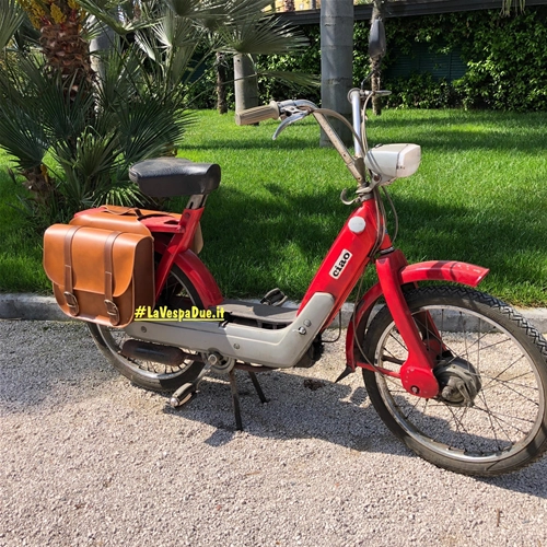 Heckseitentaschen aus braunem Kunstleder für PIAGGIO CIAO SI BOXER BRAVO Mopeds