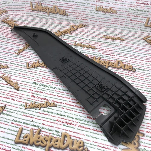 Original Piaggio Fußmatte rechts, Standardboden, für Trittbrett VESPA 50 125 PK XL RUSH N ro 253405 234171
