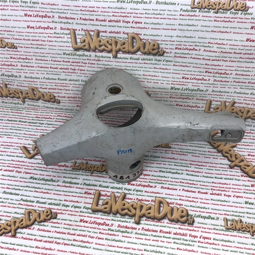 Corpo manubrio originale piaggio fondo di magazzino per VESPA 125 ET3 r.o. 181330