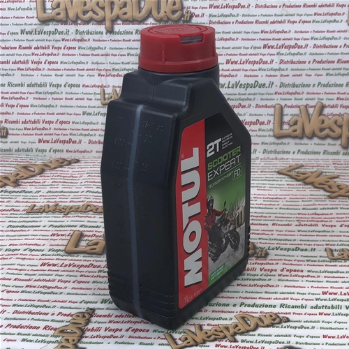 MOTUL SCOOTER EXPERT 2T TECHNOSYNTHESE Wettbewerbsmischungsöl für VESPA SCOOTER 2-Takt-Gemisch Minimiert Rauch und Ablagerungen