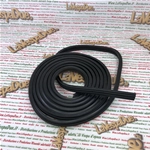 Perfil de goma de repuesto para reposapiés de VESPA 125 V1T A V15T V30T V33T VM1T VM2T 150 GS VS1T VS2T VS3T VS4T VS5T VBA1T VBB GL VLA 160 GS VSB. 390 cm de largo. Producto italiano de excelente calidad.