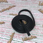 Perfil de goma de repuesto para las tiras del reposapiés de la VESPA 125 VN1T VN2T (faro bajo), 280 cm de largo. Producto italiano de excelente calidad.