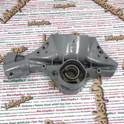 Parte inferior de la carcasa del manillar LML para VESPA PX 80 125 150 200 PE a partir de 1981, modelos con freno de tambor delantero ro 563789 244255 2442555