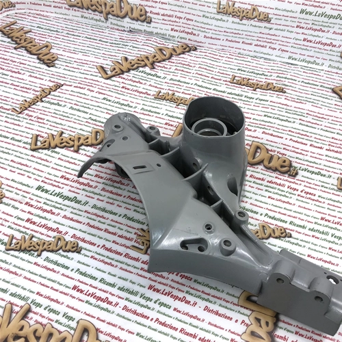 Corps de guidon inférieur LML pour Vespa PX 80, 125, 150 et 200 (freins à disque) à partir de 1997.