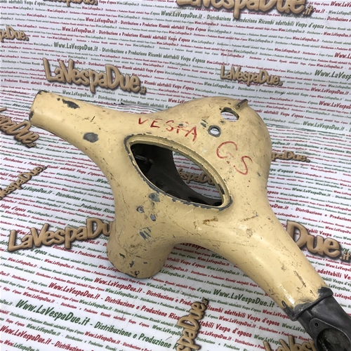 Guidon complet pour Vespa GS 150 VS5T 1959-1960-1961 (occasion), avec emplacement pour contacteur à clé et voyant de signalisation.
