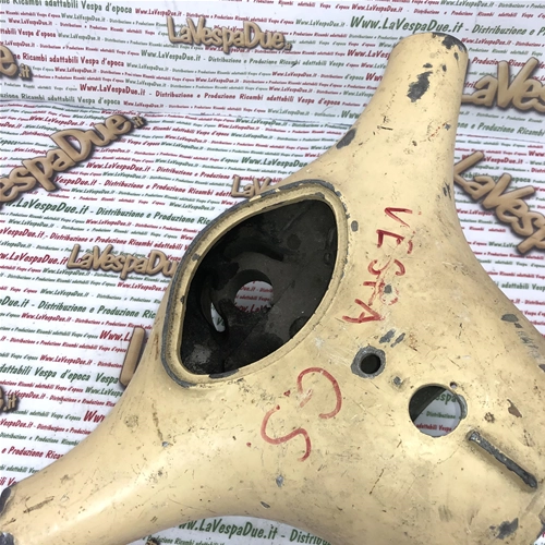 Guidon complet pour Vespa GS 150 VS5T 1959-1960-1961 (occasion), avec emplacement pour contacteur à clé et voyant de signalisation.
