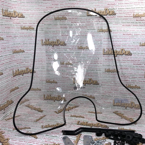 Kit completo de lámina para parabrisas con soportes de montaje. Original Piaggio para VESPA 80 125 150 200 PX PE desde 1978 en adelante. Referencias: 445828, 445713 y 445833.