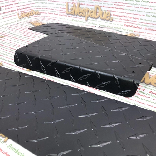 3-piece footrest mat kit, black powder coated, non-slip, in chequered aluminium for VESPA 80 125 150 200 PX PE Arcobaleno VNA VNB TS VBA GS SS RALLY