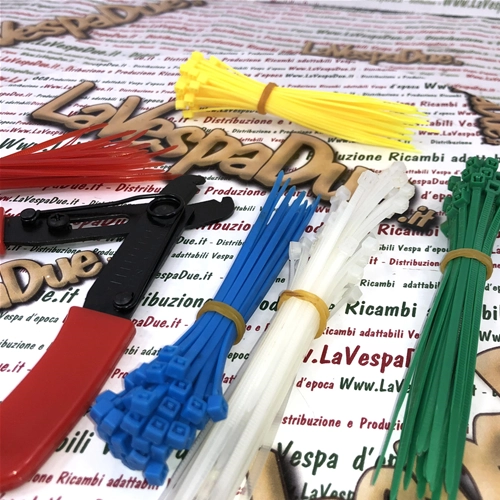 Kit de 100 attaches de câble en nylon de 10 cm avec pince coupante, couleurs assorties