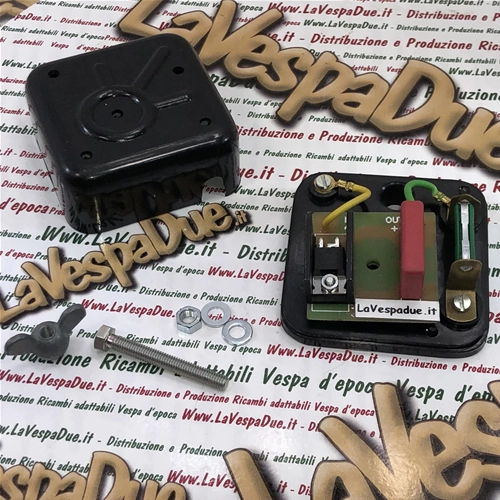 Kit redresseur pour câbles externes VESPA 150 GS VS1T et VS2T vers carte électronique : régulateur de courant avec dissipateur thermique et diode haute tension.