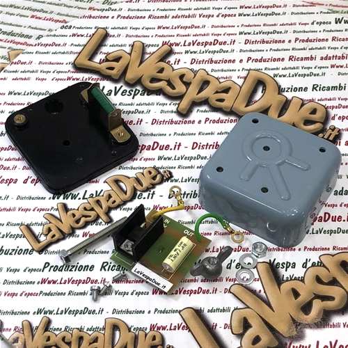 Kit redresseur pour Vespa 125 VNB1 Super GT 150 Super Sprint VBB1 GL 180 SS 200 Rally. Carte électronique de redresseur et régulateur de courant avec dissipateur thermique.