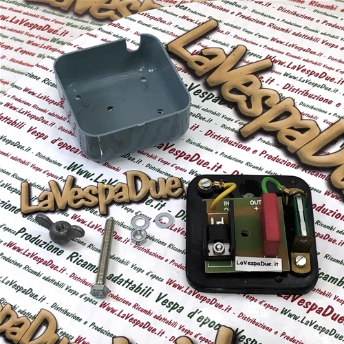 Kit redresseur pour câbles externes VESPA 150 GS VS1T et VS2T vers carte électronique : régulateur de courant avec dissipateur thermique et diode haute tension.