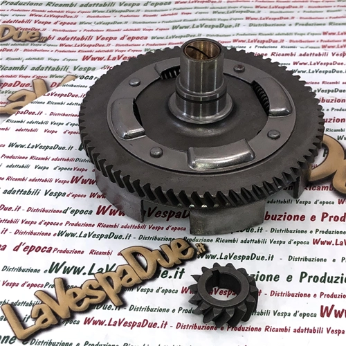 Cloche d'embrayage à denture hélicoïdale Z 14 - 69 en fonte pour transmission primaire VESPA 50 CV FL (paire)