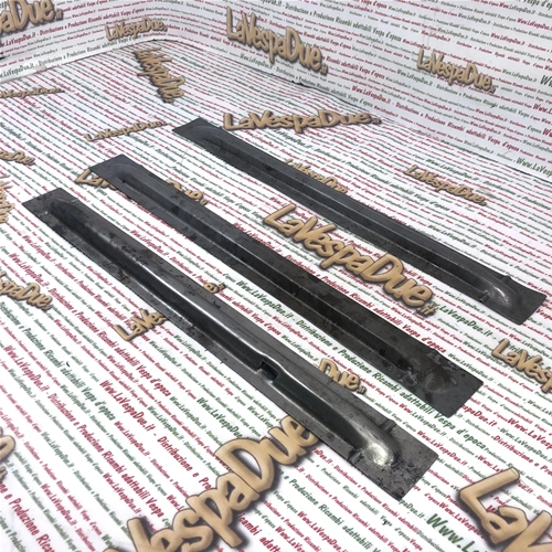 Complete kit of 3 footrest reinforcements for VESPA 125 150 180 200 VNA VNB VBA VBB GL GT GTR TS SPRINT VELOCE RALLY