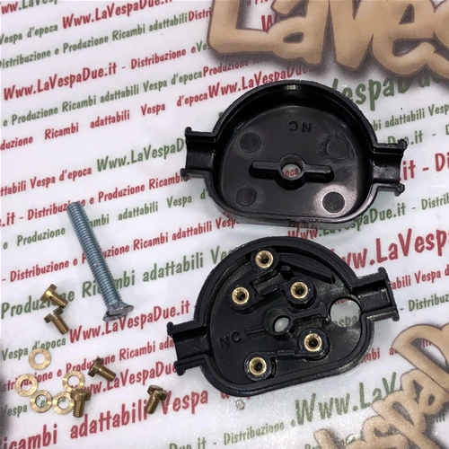 Enchufe de baja tensión para VESPA 125 VNB6T VNC1T VBB2T VBC1T VLA1T GT GTR SPRINT SPRINT VELOCE RALLY 180. Producto italiano.