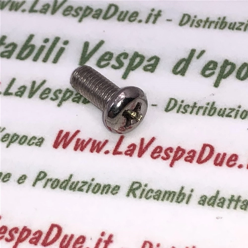 Vis 5 mm x 12 mm pour la fixation du feu arrière des modèles Vespa 50, NLR, 125, 150, 160, 180 et 200 (diverses applications).