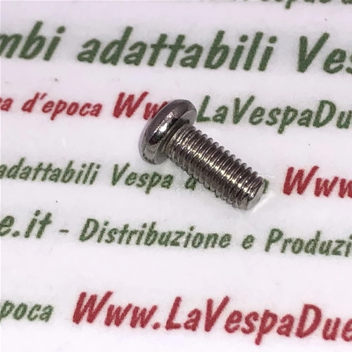 Vis 5 mm x 12 mm pour la fixation du feu arrière des modèles Vespa 50, NLR, 125, 150, 160, 180 et 200 (diverses applications).