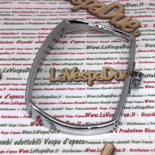 Marco embellecedor del faro para VESPA 50 SPECIAL 50 ELESTART. Producto italiano SIEM ro 124200.