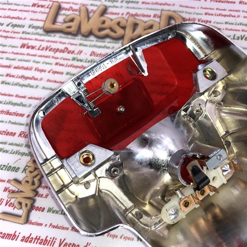 SIEM rear light for VESPA 125 150 SUPER SPRINT VNB6 180 SS ro 150369 complete with gasket