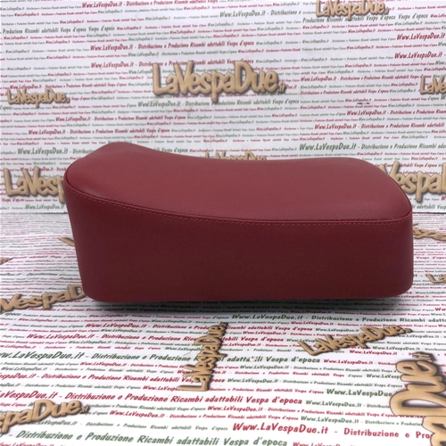 Antikrotes Heckpolster komplett mit Befestigungswinkeln für Vespa 125 VNA1/2T VNB1/2/3/4/5/6T 150 VB1T VBA1T VBB1/2T Code 084873