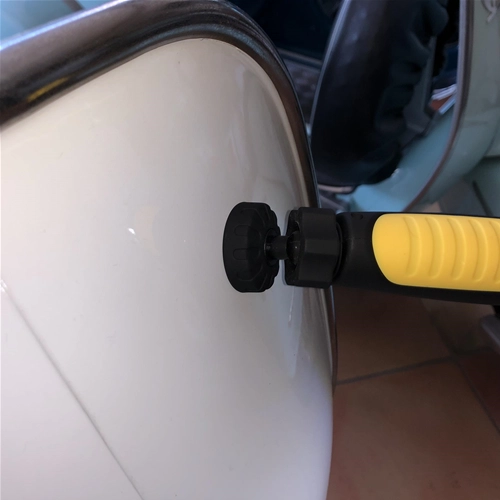 Lampe d'atelier LED rechargeable et articulée avec base magnétique et intensité lumineuse réglable, câble de chargement USB inclus