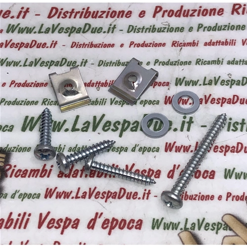 Kit de 8 pièces avec vis pour le montage du top case sur VESPA 50 125 PK S