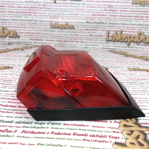 Feu stop arrière complet avec ampoules pour Vespa PX 80, 125, 150 et 200 PE, première série (1977-1983), homologué RO 162740.