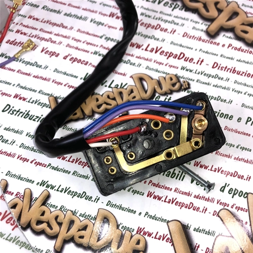 Interruptor de luz con tornillos macho y hembra para VESPA 50 SPECIAL ro 123152 - 160752 - 142966