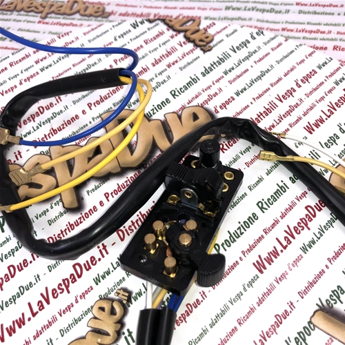 Commutatore deviatore interruttore luci frecce per VESPA 125 150 200 PX PE con frecce e senza batteria o impianti 12 volt senza frecce e batteria r.o. 149185