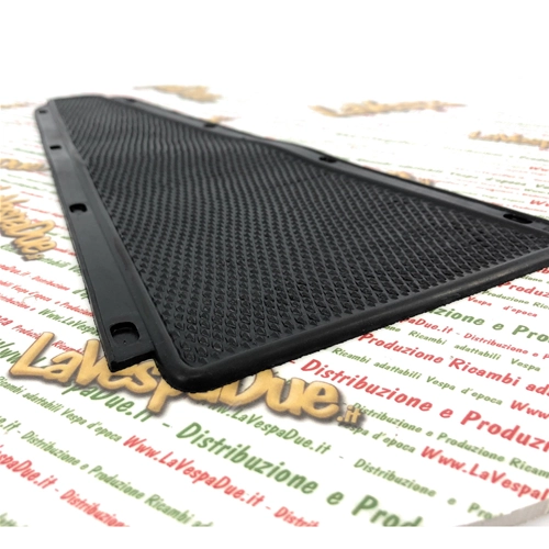 Alfombrilla central para el reposapiés de VESPA 125 150 160 200 RALLY SPRINT TS GS VNB VBB VBA GT GTR GL GS. Producto italiano ro 610009M 085072