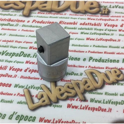 Socket for extension sockets from 1/2 " to 3/4 " for VESPA APE LAMBRETTA