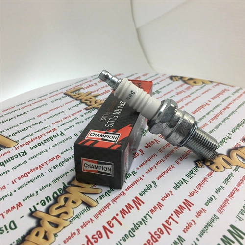 Bougie d'allumage CHAMPION OE079 N4C tpo standard empattement long pour VESPA 160 180 200 équivalente à NGK B7ES PIAGGIO P4M