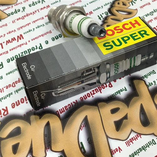 BOSCH WR5CC shielded spark plug with copper core and equivalent NGK BR7ES long pitch anti-interference resistor for VESPA 200 160 180 PX PE GS SS