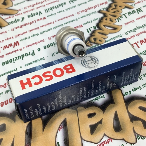 BOSCH WR5AC shielded spark plug with copper core and equivalent NGK BR7HS short pitch anti-interference resistor for VESPA 50 80 90 125 150