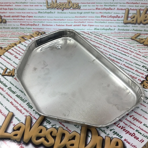 DEPÓSITO DE ALUMINIO PARA LA MEZCLA DEL COMPARTIMENTO DEL CARBURADOR DE LA VESPA 125 VM1T VU1T UTILITARIA 1953. PRODUCTO ARTESANAL.