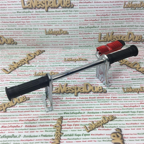 Verchromte Fußraste mit rotem Fußkreuz für VESPA 125, 150, 160, 180, 200, alle PX, PE, SPRINT, TS, RALLY, GS, GL, GT, SUPER usw. ... universell
